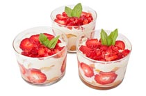 Erdbeer-Pfirsich-Tiramisu im Glschen
